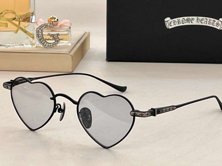 Picture of Chrome Hearts Sunglasses _SKUfw46124969fw